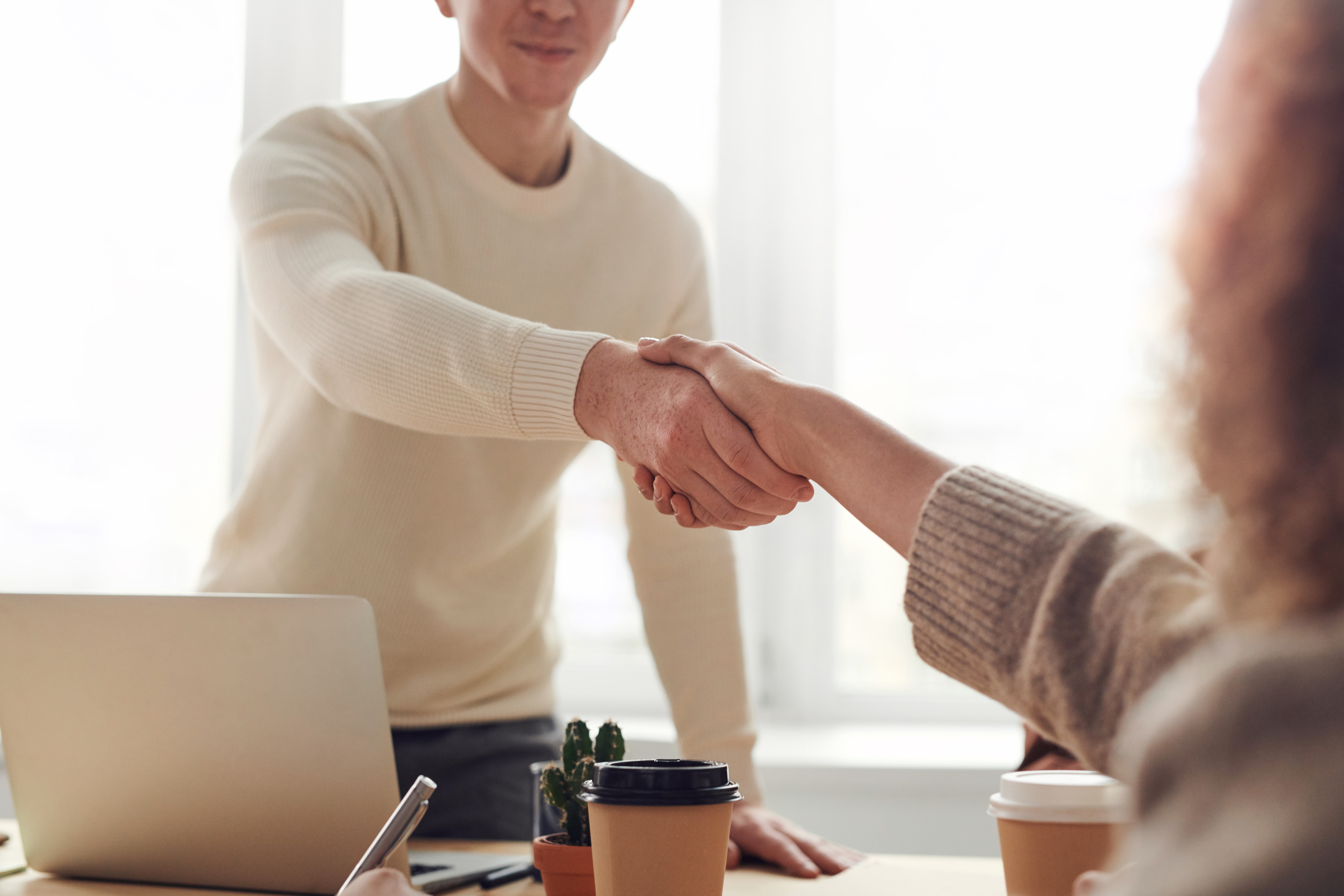 Partenaires propres (fournisseurs, affiliés, point de livraison)